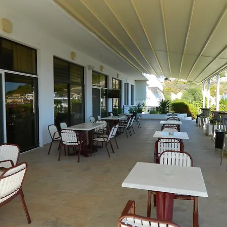 Otel Telhinis & 2*