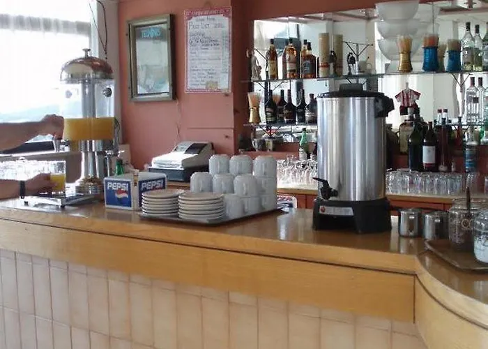 호텔 Telhinis & 팔리라키