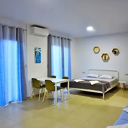 Telhinis & 2*