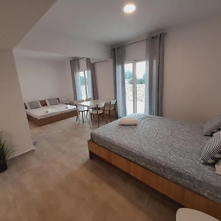 Otel Telhinis & 2*