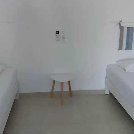 Otel Telhinis & 2*