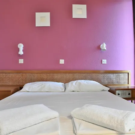 Telhinis Hotel&apartments 2*