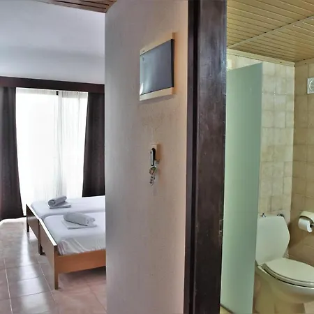 Otel Telhinis &
