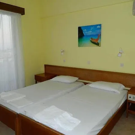 Telhinis & Hotel 2*
